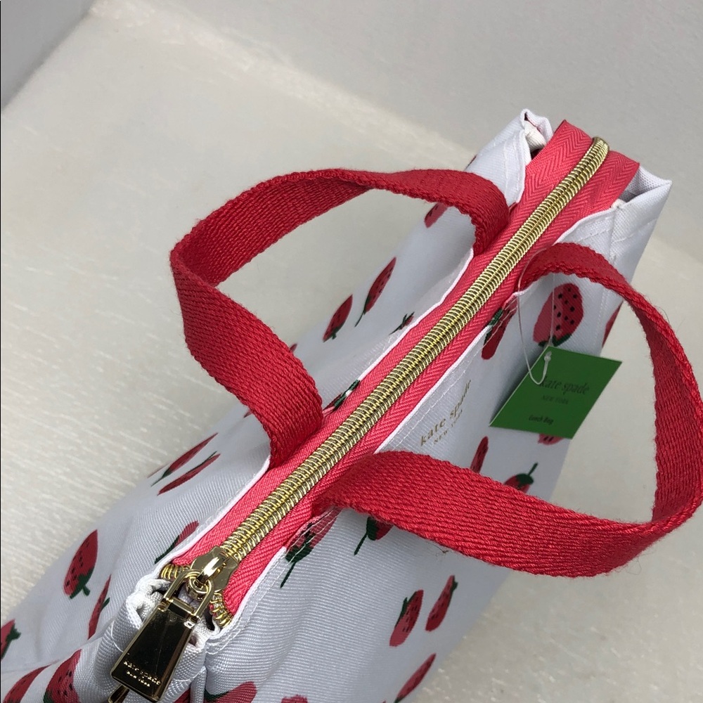 Kate Spade Strawberry Lunch Bag Insulated Zip Top - Picture 9 of 14